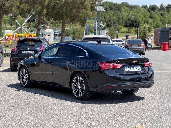 Chevrolet Malibu-9