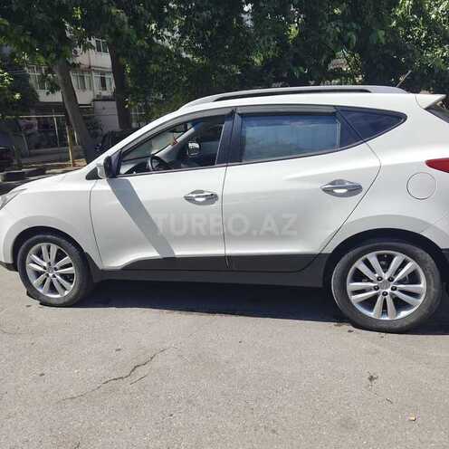 Hyundai ix35-4
