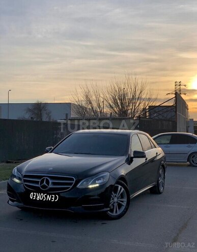 Mercedes E 220-2
