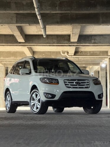 Hyundai Santa Fe-13