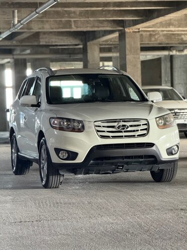 Hyundai Santa Fe-10