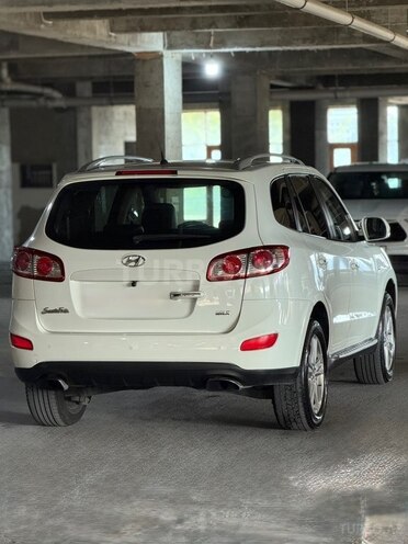 Hyundai Santa Fe-16