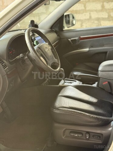 Hyundai Santa Fe-21