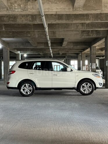 Hyundai Santa Fe-18