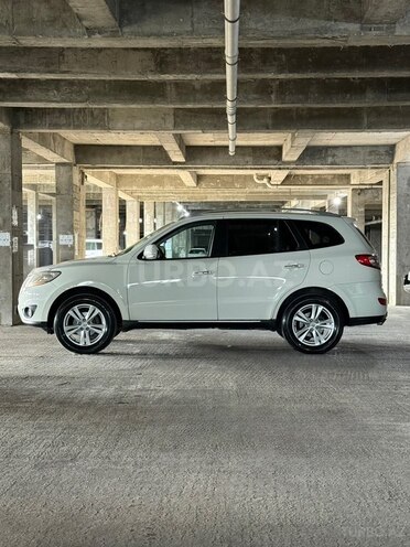 Hyundai Santa Fe-17