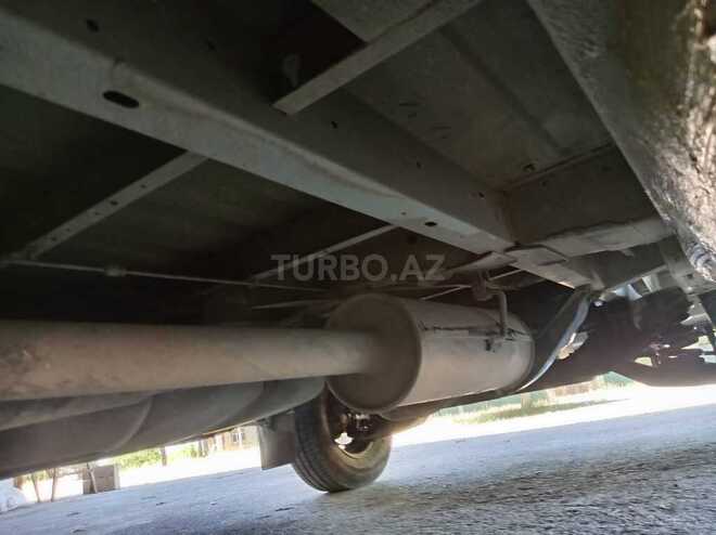 Ford Transit-8