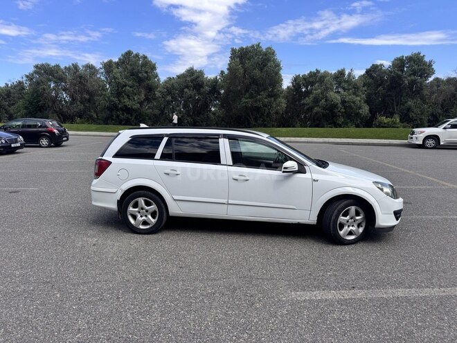 Opel Astra-11