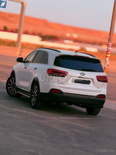 Kia Sorento-4