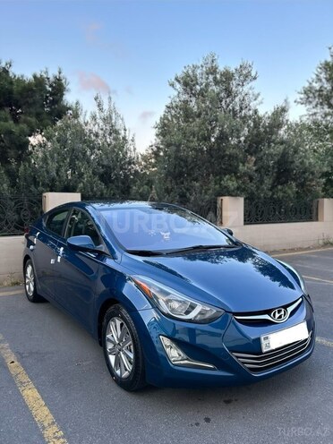 Hyundai Elantra-4