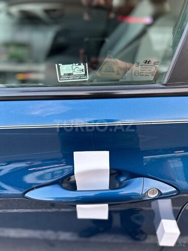 Hyundai Elantra-11