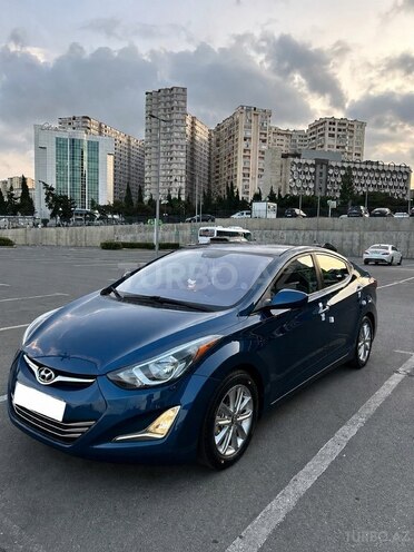 Hyundai Elantra-1