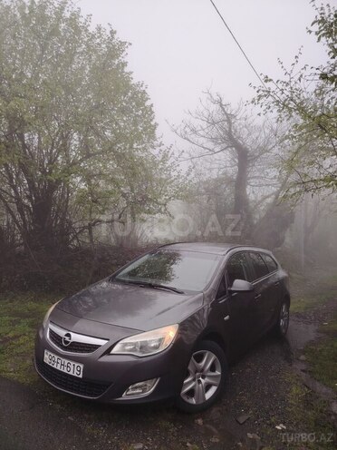 Opel Astra-2