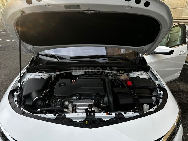 Chevrolet Malibu-12