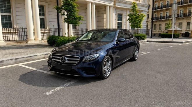 Mercedes E 450 4MATIC-1