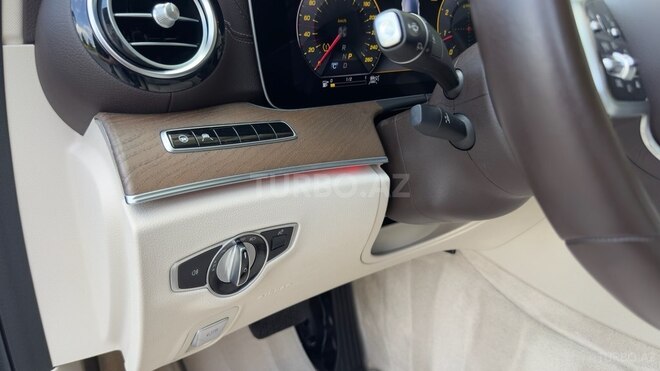 Mercedes E 450 4MATIC-15