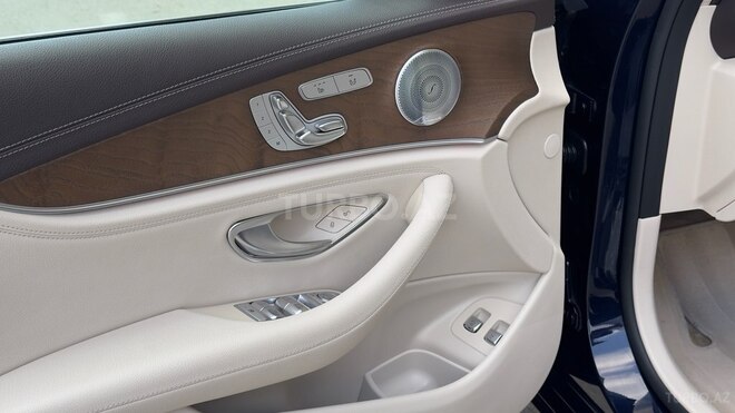 Mercedes E 450 4MATIC-13