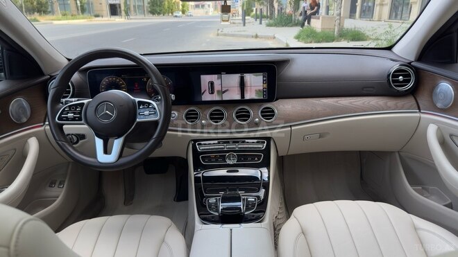 Mercedes E 450 4MATIC-9