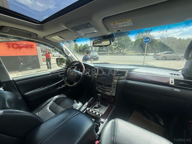 Lexus LX 570-5