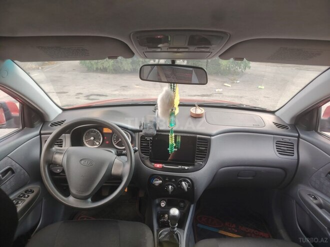 Kia Rio-3