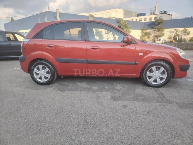 Kia Rio-4