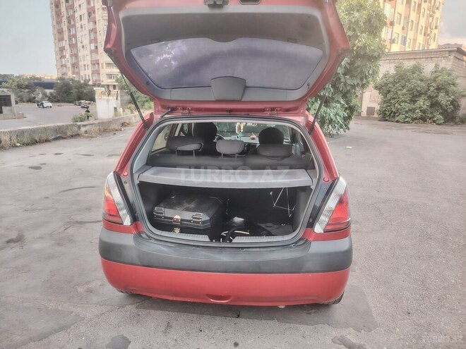 Kia Rio-5