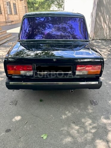 LADA (VAZ) 2107-2