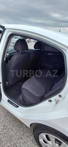 Hyundai Accent-4