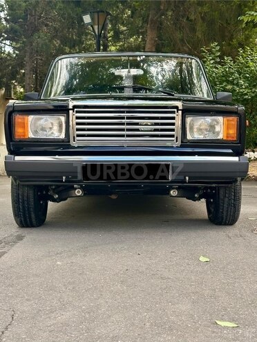 LADA (VAZ) 2107-1