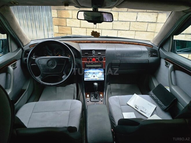Mercedes C 180-7