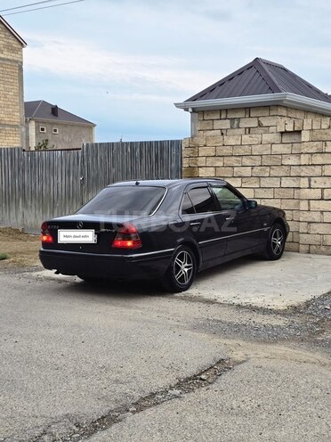 Mercedes C 180-4