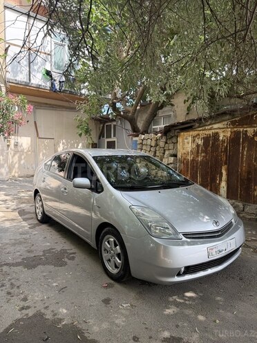 Toyota Prius-2
