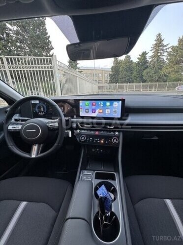 Hyundai Sonata-5