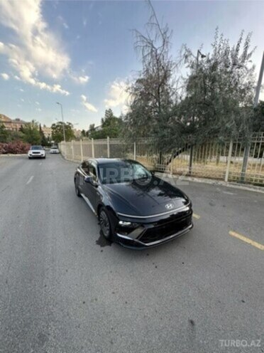 Hyundai Sonata-2