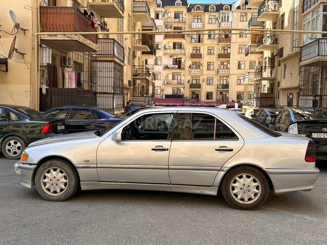 Mercedes C 240-4