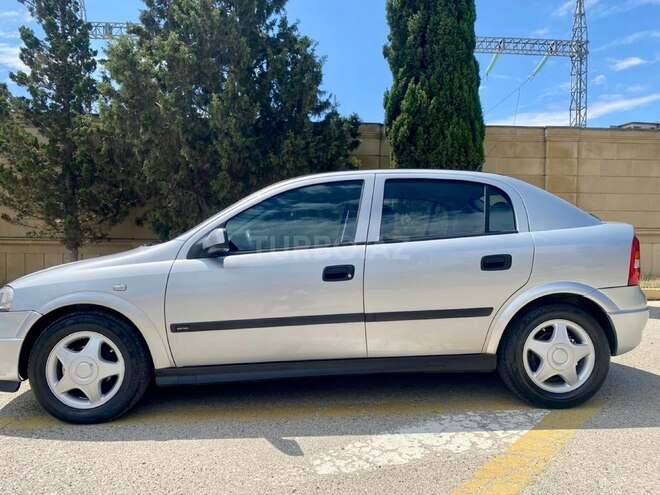 Opel Astra-3