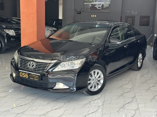 Toyota Camry-9