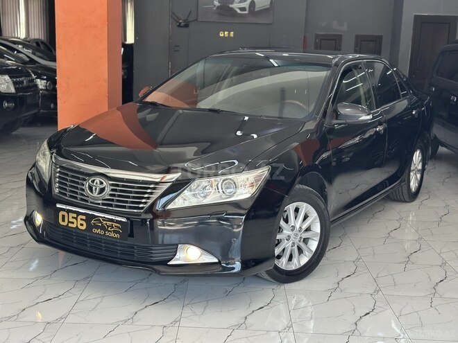 Toyota Camry-3