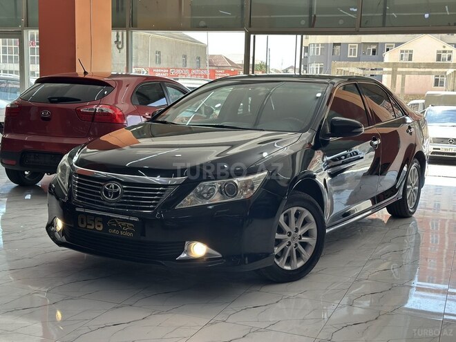 Toyota Camry-1