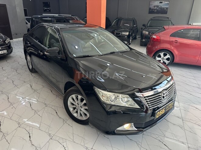 Toyota Camry-8
