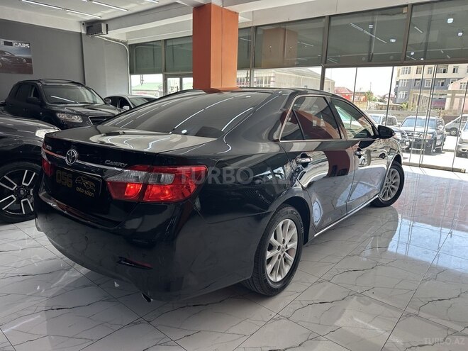 Toyota Camry-11