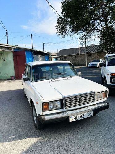 LADA (VAZ) 2107-1