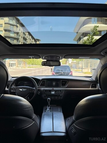 Hyundai Genesis-6