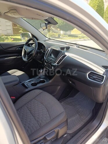 Chevrolet Equinox-7