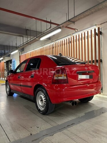 Opel Astra-2
