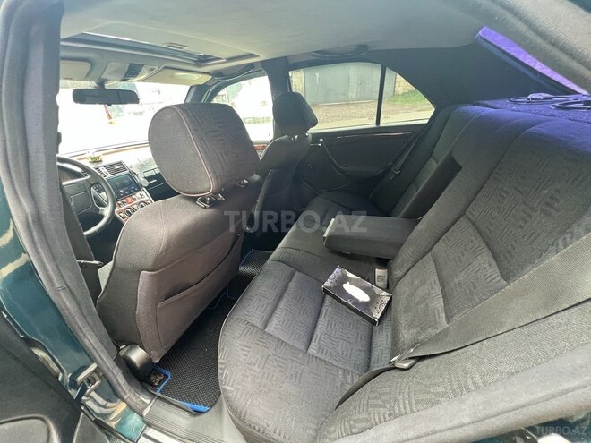 Mercedes C 200-8