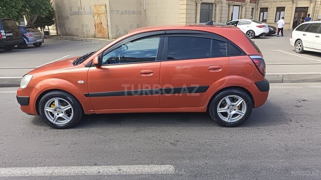 Kia Rio-2