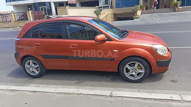 Kia Rio-4