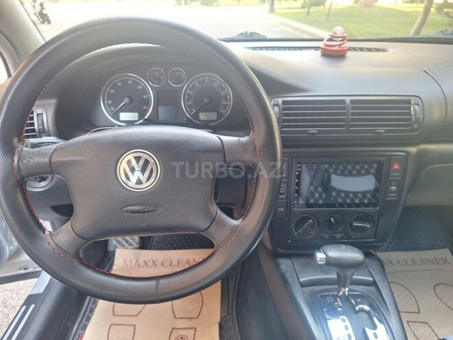 Volkswagen Passat-10