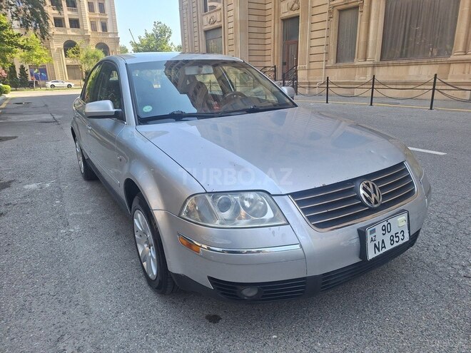 Volkswagen Passat-2