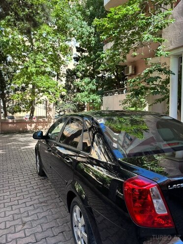 Chevrolet Lacetti-3